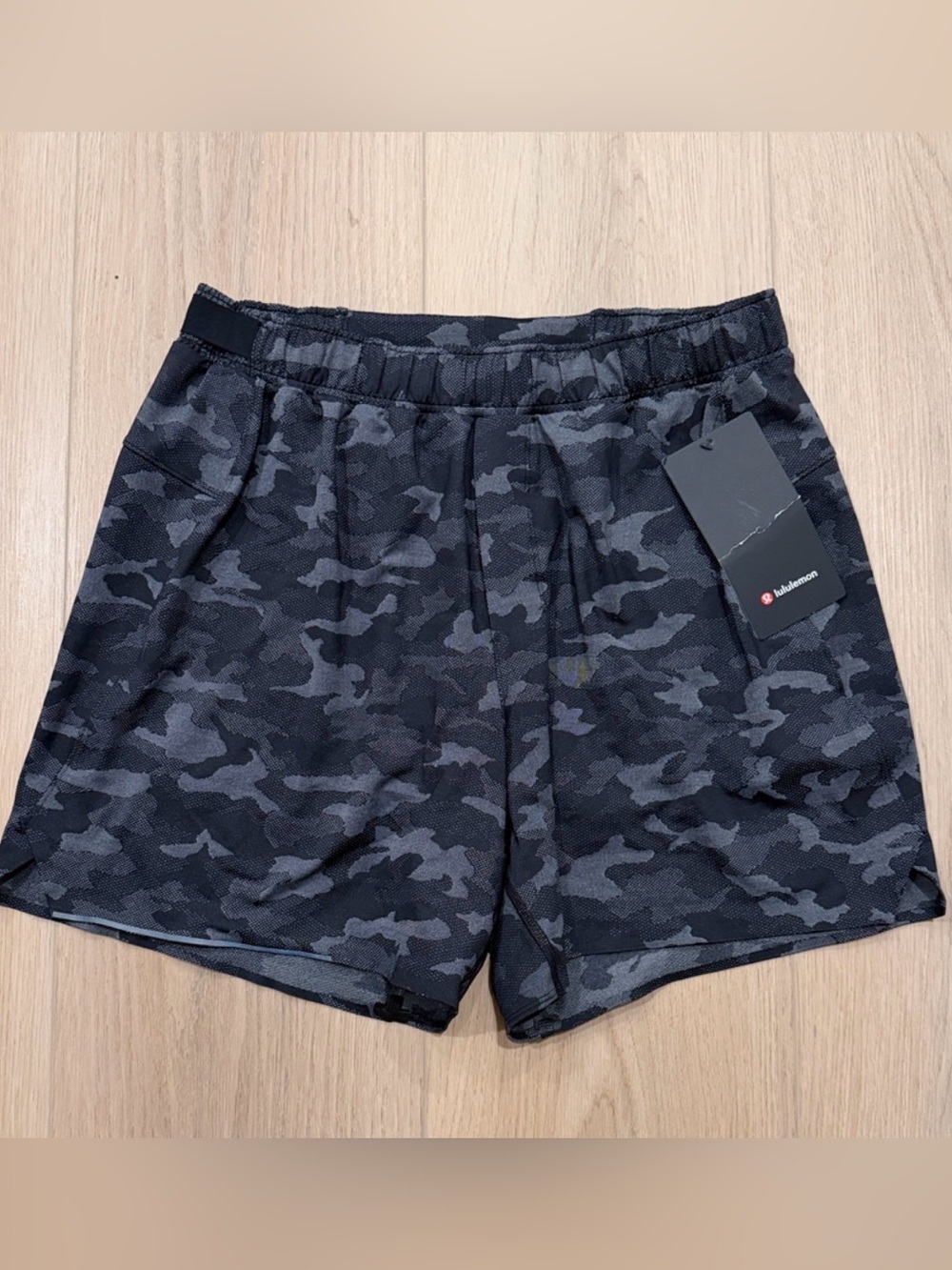Lululemon Surge Lined Short 6" - Large - NWT - Variegated Mesh Camo Black